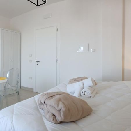 Mya Luxury Rooms And Wellness Melendugno Exterior photo
