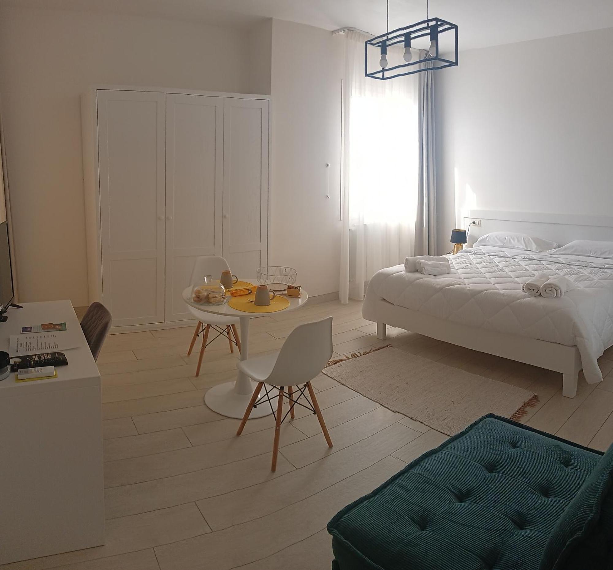 Mya Luxury Rooms And Wellness Melendugno Exterior photo