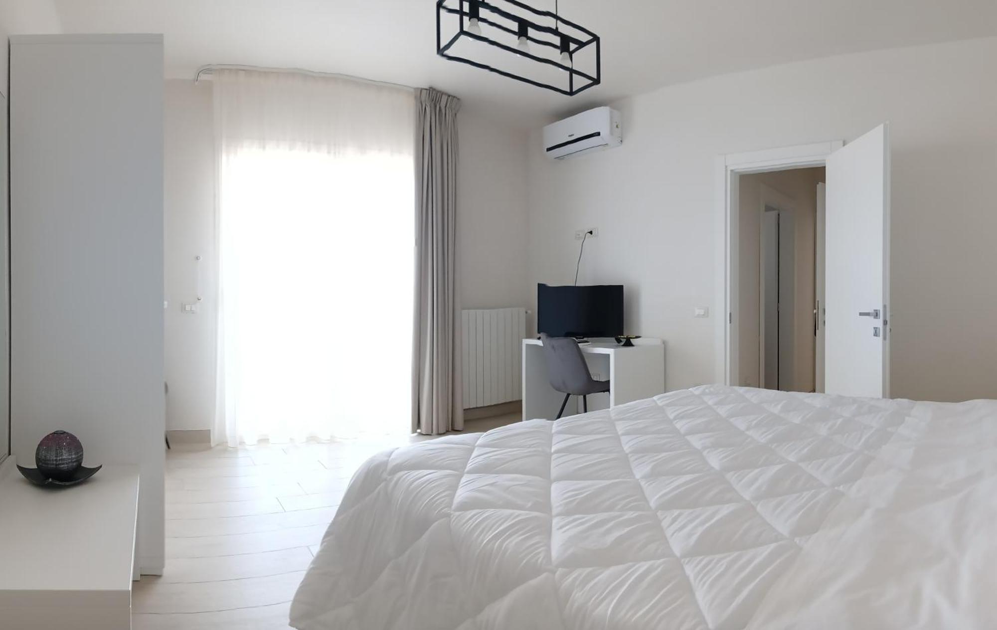 Mya Luxury Rooms And Wellness Melendugno Exterior photo