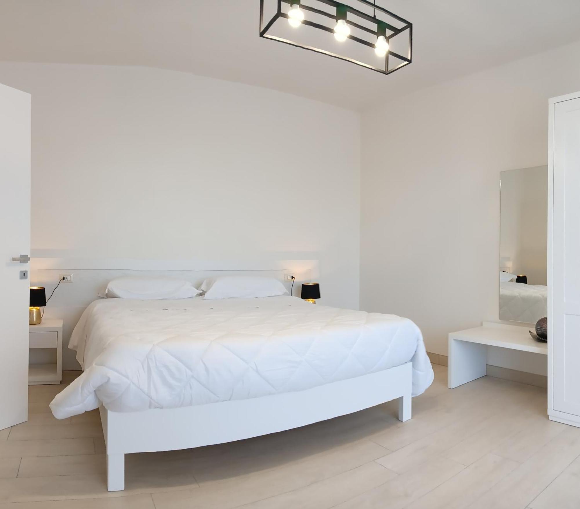 Mya Luxury Rooms And Wellness Melendugno Exterior photo