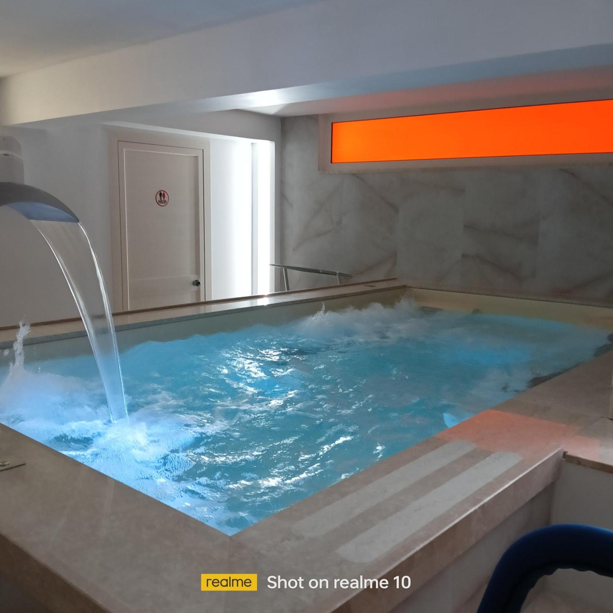 Mya Luxury Rooms And Wellness Melendugno Exterior photo